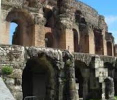 Al Teatro Romano il primo appuntamento di ‘Paese in vetrina’