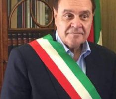 Respingimento turisti veneti, il sindaco Mastella chiede scusa a nome della città