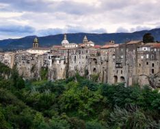 Sant’Agata dei Goti, si alla pista ciclabile e pedonale