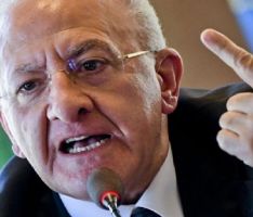 Coronavirus, De Luca scrive al Governo: “Sud a un passo dalla tragedia, non ci avete mandato nulla!”