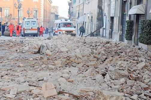 Terremoto, la Misericordia si prepara a partire. Organizzato uno spettacolo teatrale per la raccolta fondi