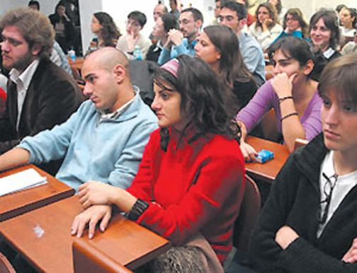 Università del Sannio, aperte le iscrizioni al corso sui diritti dell’infanzia e dell’adolescenza