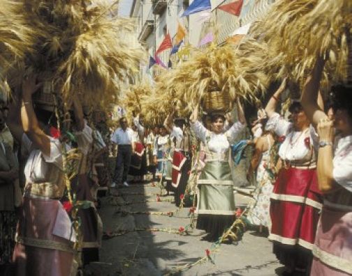 Foglianise, la banda della Guardia di Finanza apre la Festa del Grano