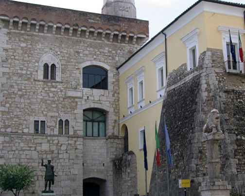 Rocca, approvato Regolamenti per incarichi esterni dei dipendenti della Provincia