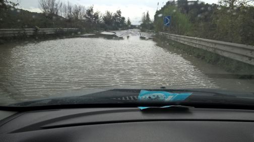 Chiuso al traffico un tratto della Fondo Valle Isclero