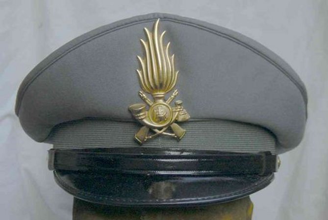 guardia-finanza-cappello