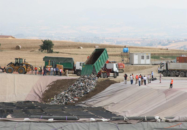 santarcangelo_discarica