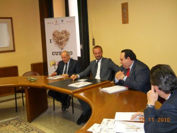 presentazione BENTORRONE foto tavolo